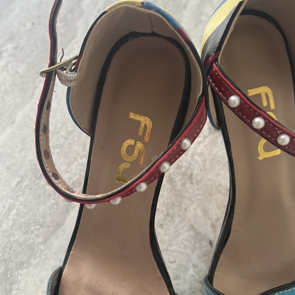 NWOT F5J open toe sandal - Picture 4 of 4